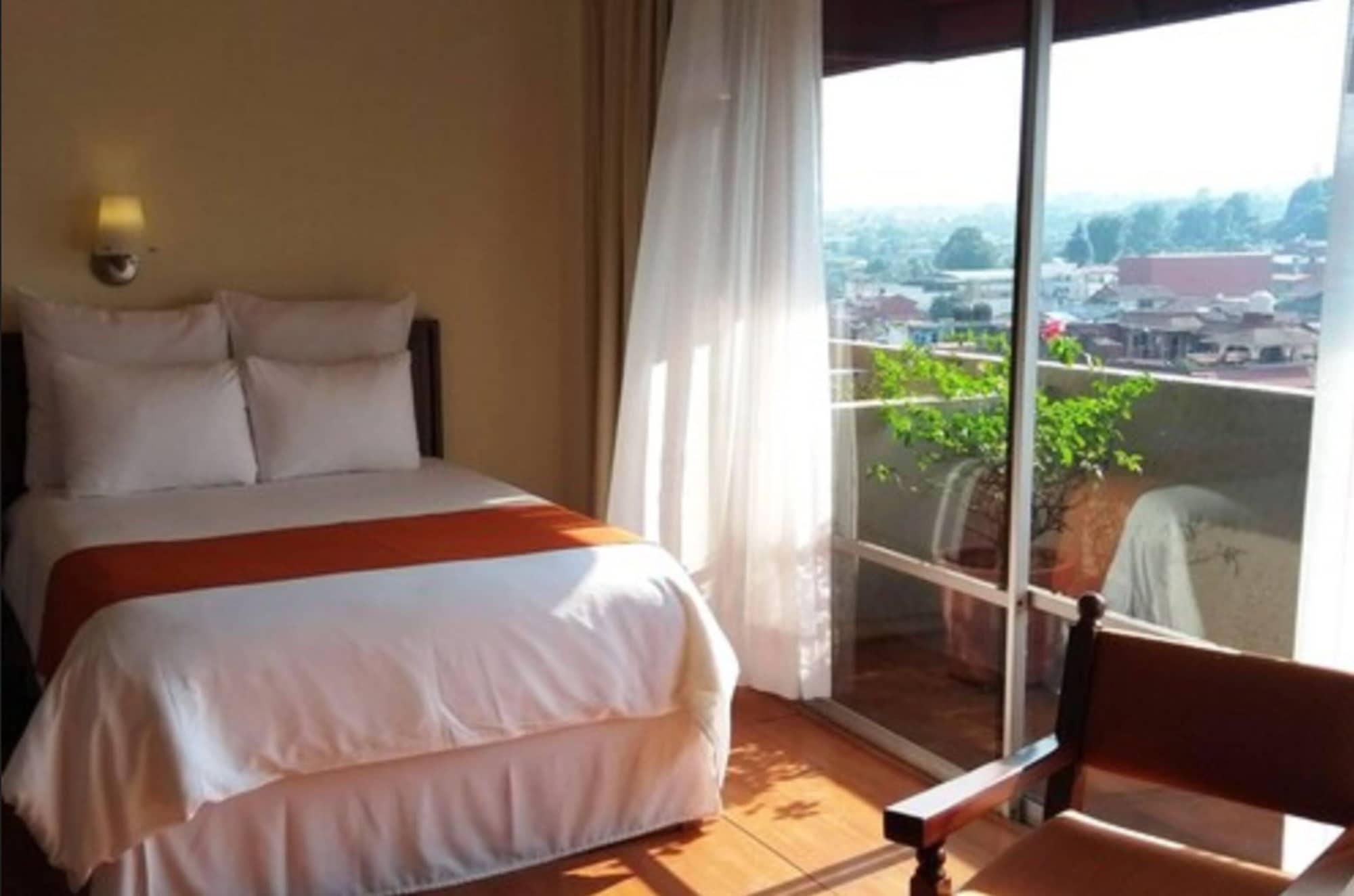 Plaza Uruapan Hotel Eksteriør bilde
