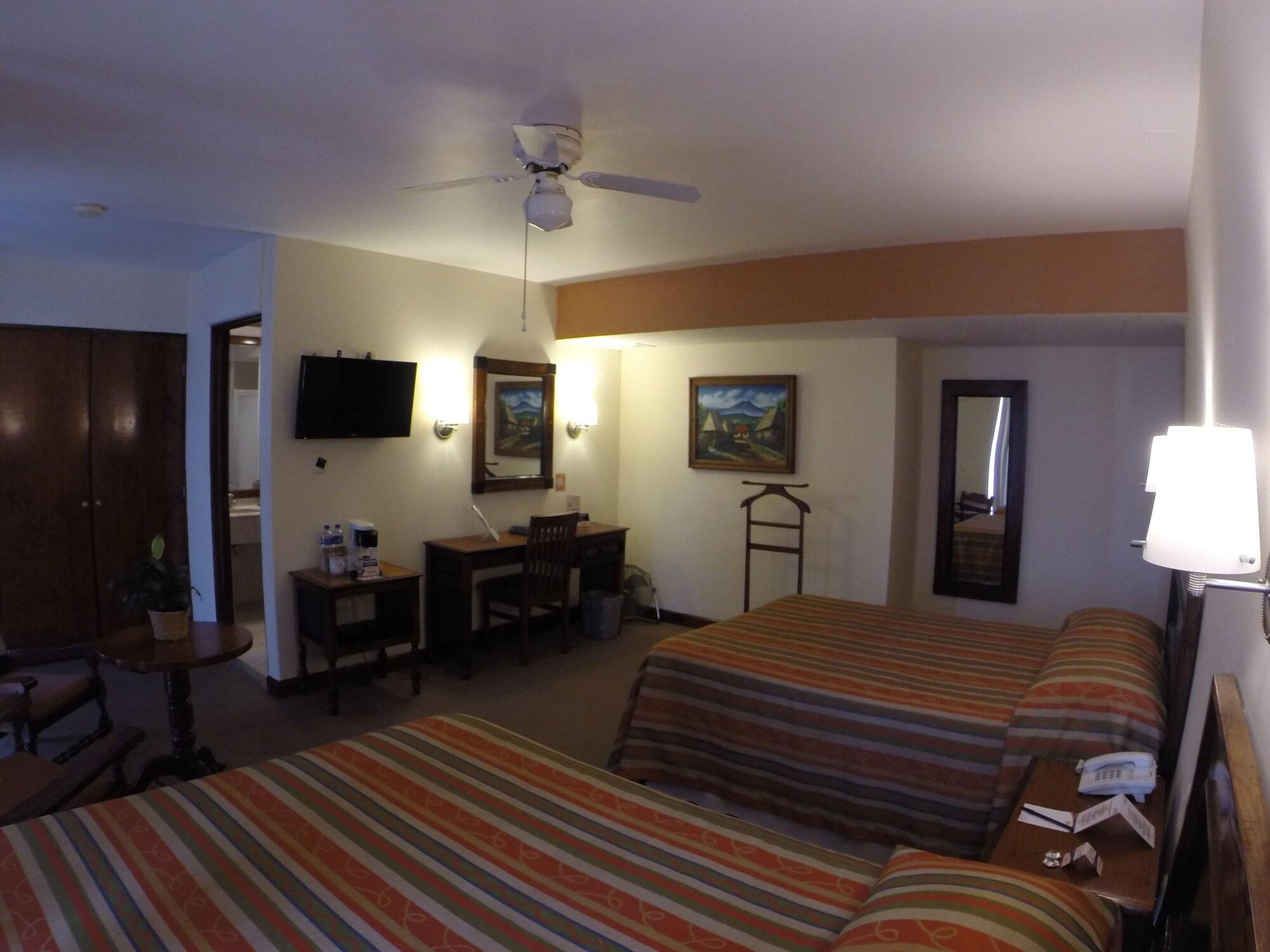 Plaza Uruapan Hotel Eksteriør bilde