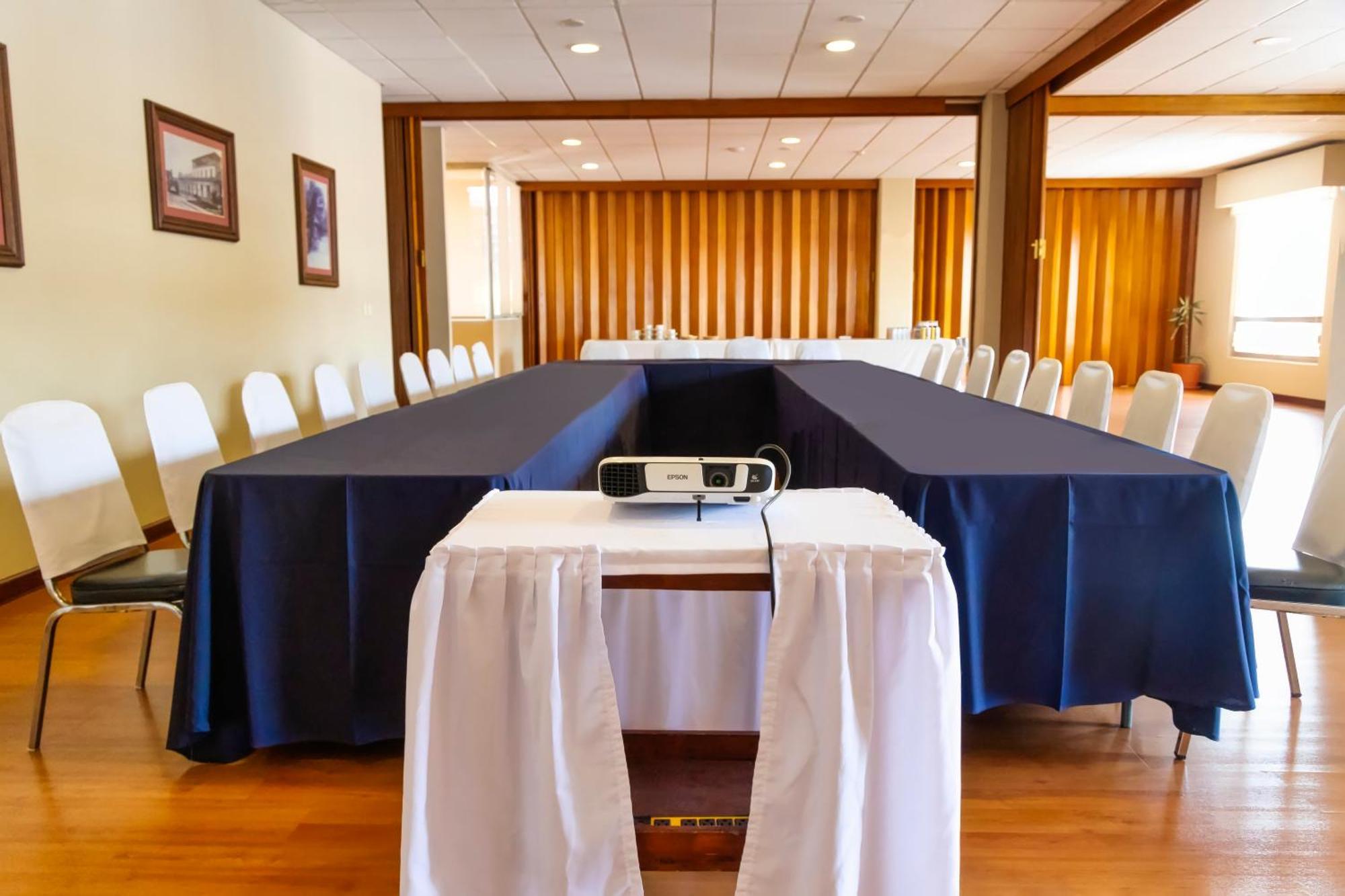 Plaza Uruapan Hotel Eksteriør bilde