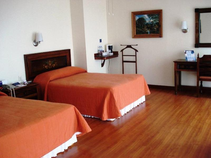 Plaza Uruapan Hotel Eksteriør bilde