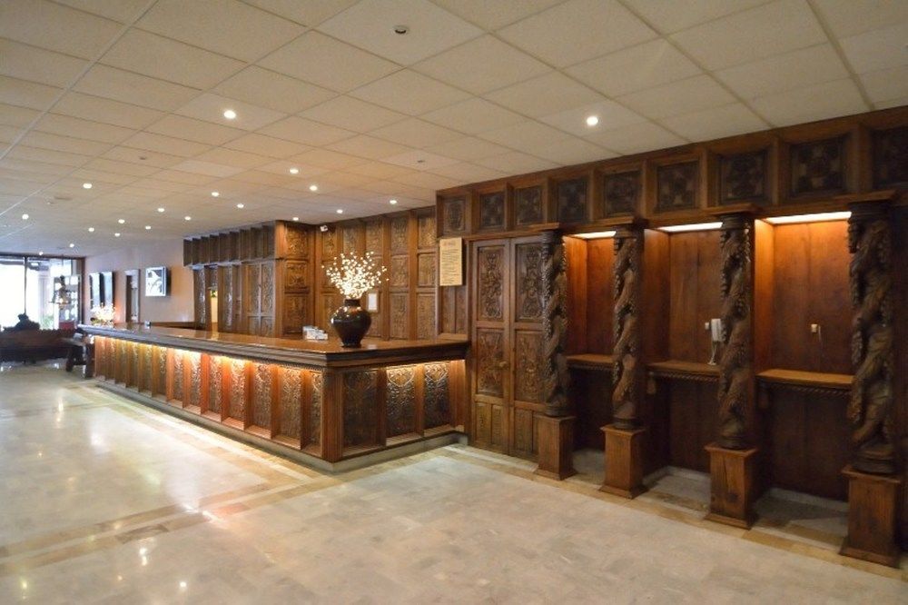 Plaza Uruapan Hotel Eksteriør bilde